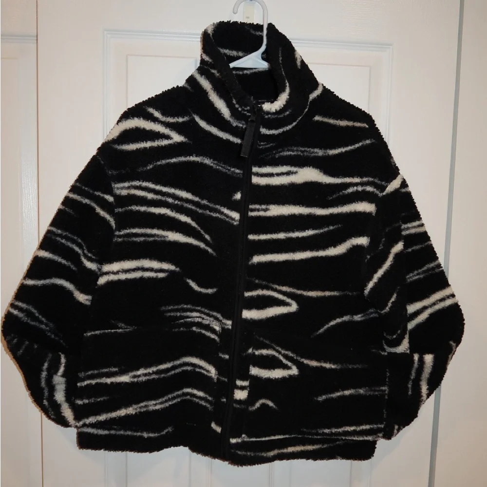 H&M Jacket - Picture 1 of 2